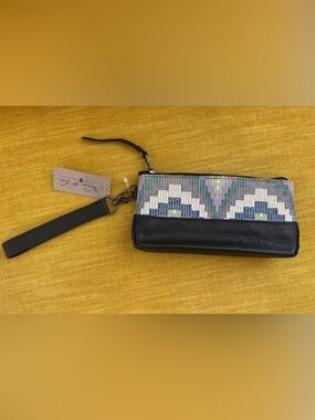 Nena and Co moons clutch